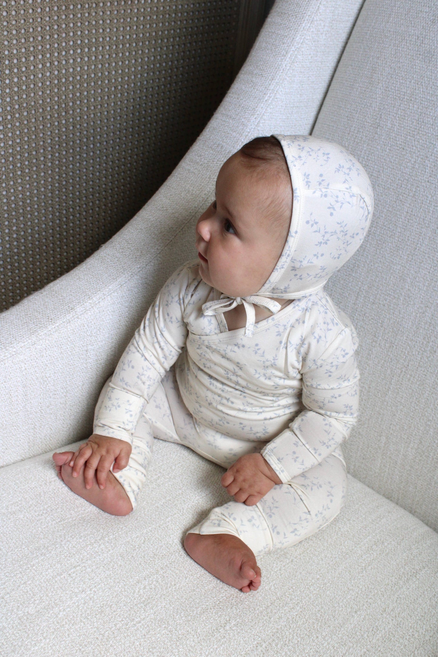 Bamboo/Organic Cotton Wrap Footie - Soft Blue Vine