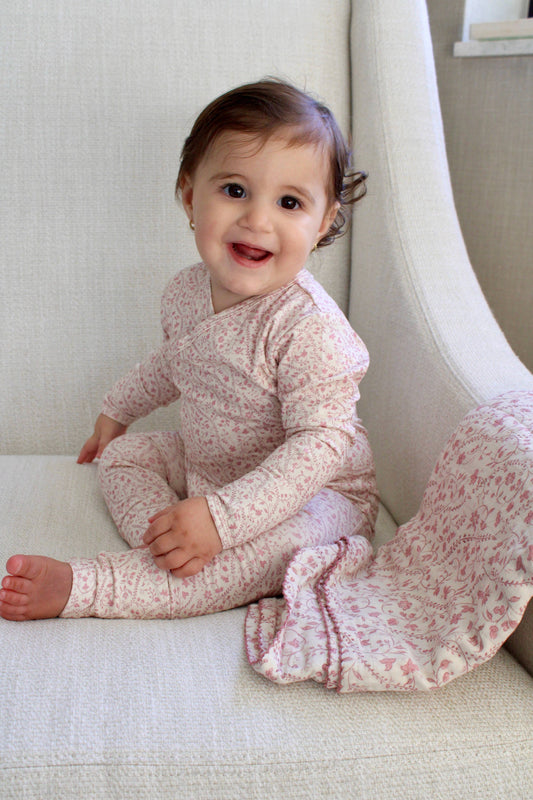 Bamboo/Organic Cotton Wrap Footie - Mauve Heirloom Vine