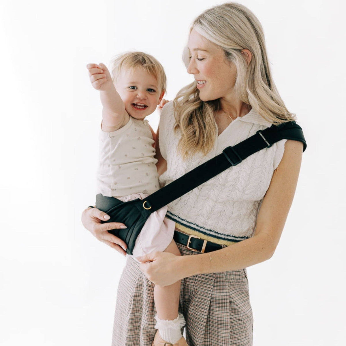 Tushbaby Liftoff Toddler Sling | Gingham